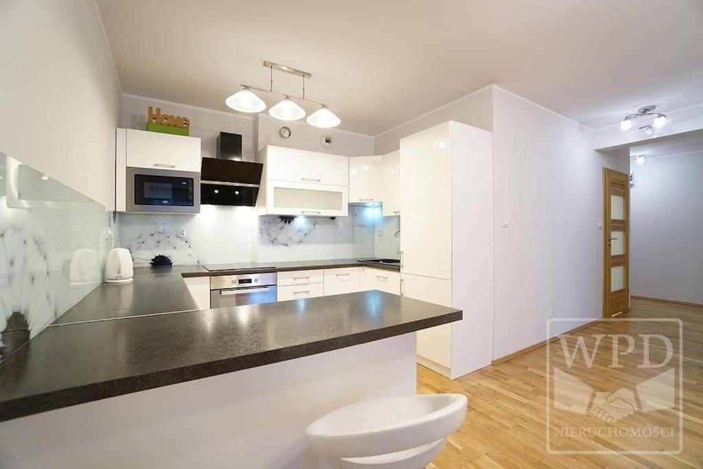 Modern Apartment-City Center-New Building-Garage Вроцлав Екстер'єр фото