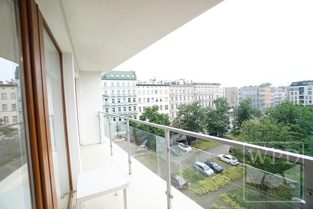 Modern Apartment-City Center-New Building-Garage Вроцлав Екстер'єр фото